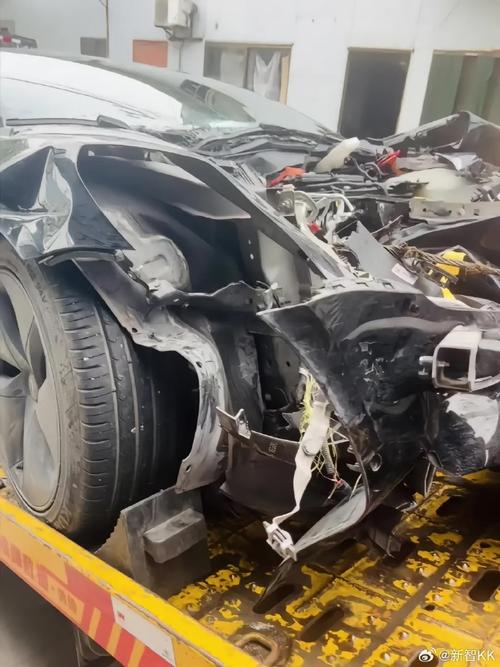 特斯拉出了哪些事(特斯拉出了哪些事故现象)