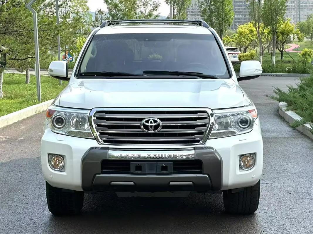 2014年酷路泽4000二手价格 2014年丰田酷路泽多少钱二手