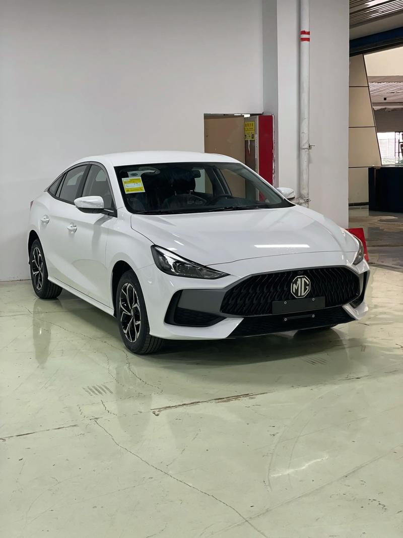 名爵七座suv报价图片,名爵7座suv报价和图片